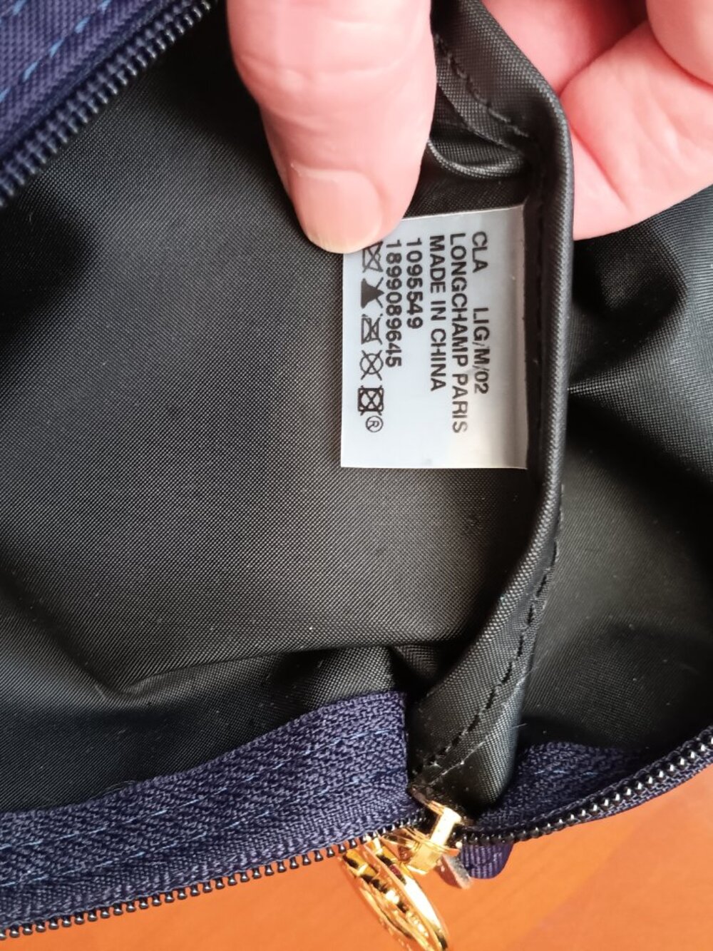 Pre-Loved Longchamp Le Pliage Navy-Deep Purple Medium Nylon Shoulder Bag. - Picture 13 of 15